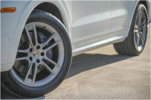 Photos of 2025 Porsche Cayenne for sale in Austin, TX at Porsche Austin