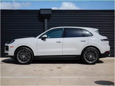 Photos of 2025 Porsche Cayenne for sale in Austin, TX at Porsche Austin