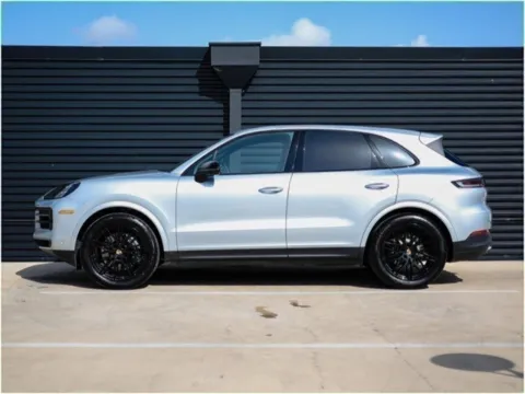 Photos of 2025 Porsche Cayenne for sale in Austin, TX at Porsche Austin