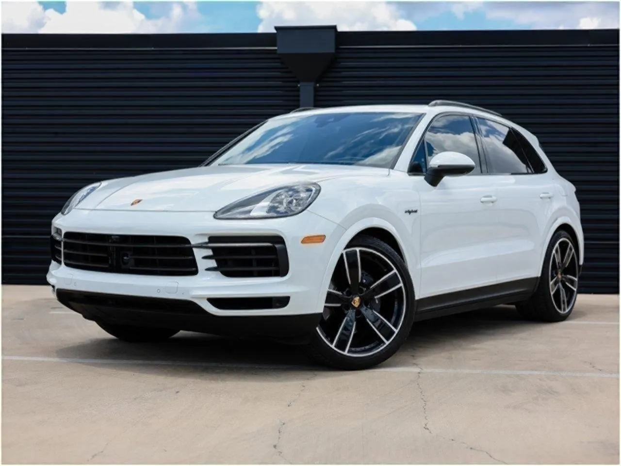 White 2023 Porsche Cayenne for sale in Austin, TX