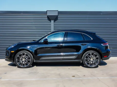 Photos of 2025 Porsche Macan Service Loaner for sale in Austin, TX at Porsche Austin