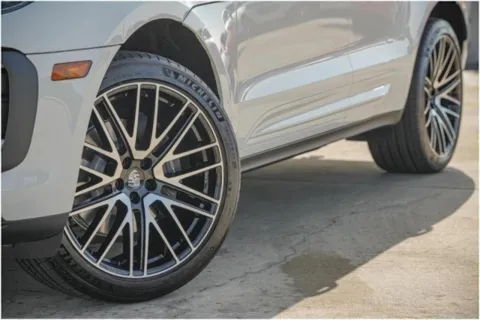 Photos of 2025 Porsche Macan for sale in Austin, TX at Porsche Austin