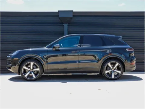 Photos of 2025 Porsche Cayenne for sale in Austin, TX at Porsche Austin
