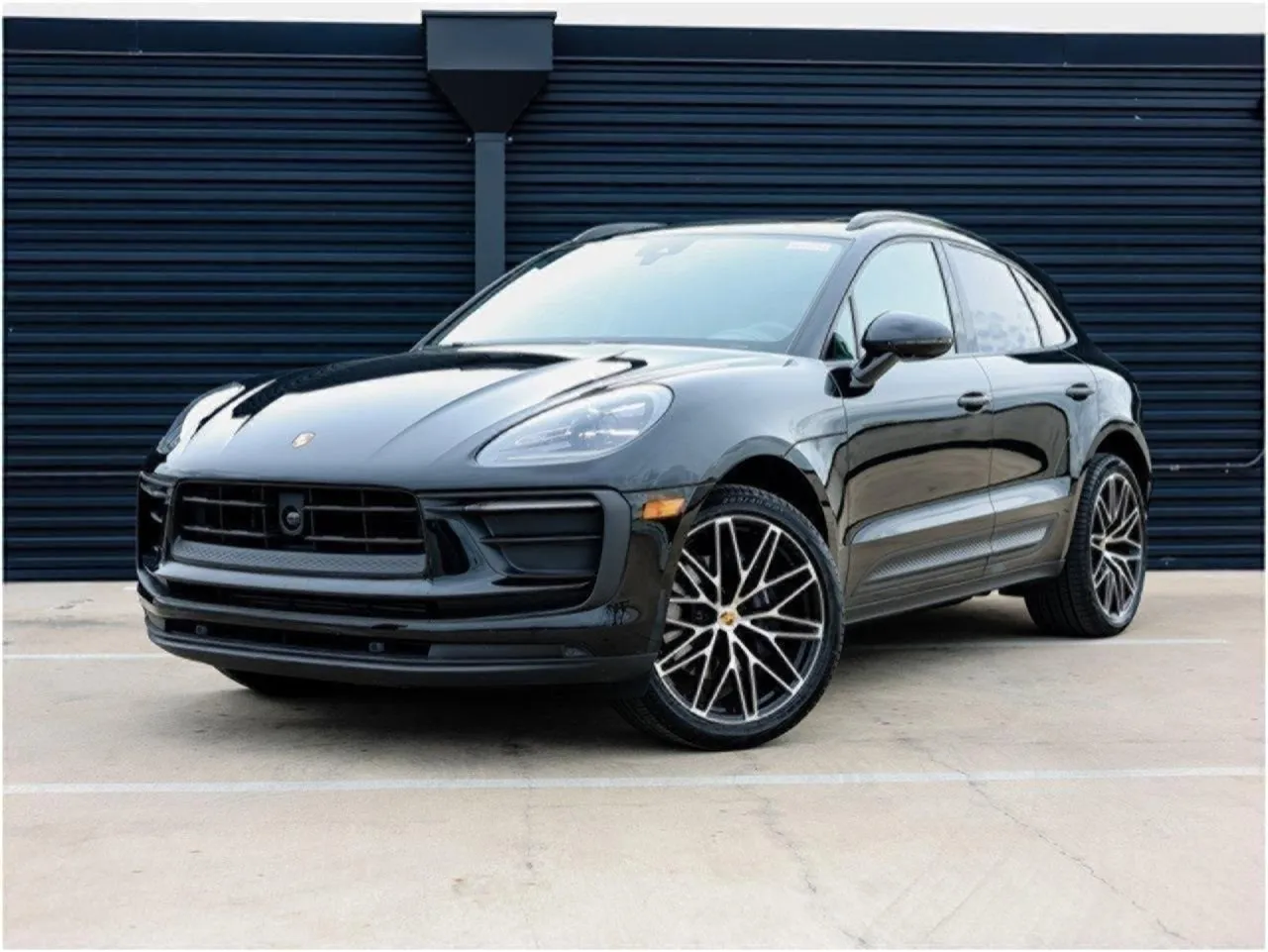 Black 2025 Porsche Macan for sale in Austin, TX