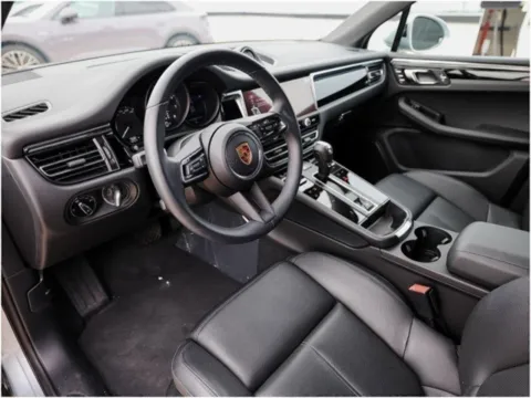 More photos of 2025 Porsche Macan at Porsche Austin, TX