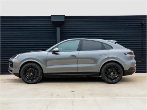 Photos of 2025 Porsche Cayenne Coupe for sale in Austin, TX at Porsche Austin