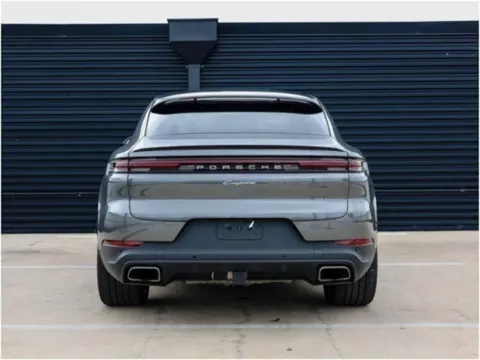 More photos of 2025 Porsche Cayenne Coupe at Porsche Austin, TX