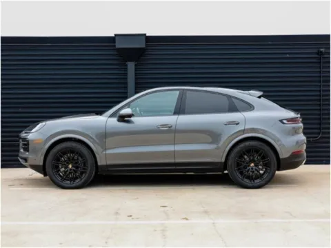 Photos of 2025 Porsche Cayenne Coupe for sale in Austin, TX at Porsche Austin