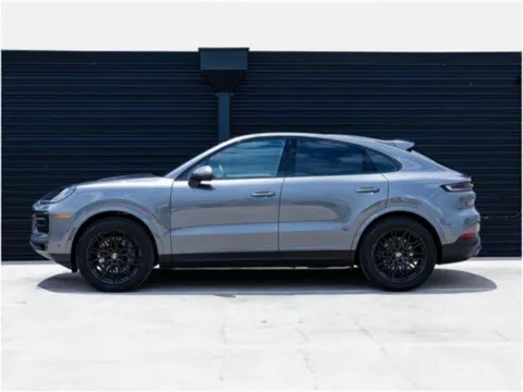Photos of 2025 Porsche Cayenne Coupe for sale in Austin, TX at Porsche Austin