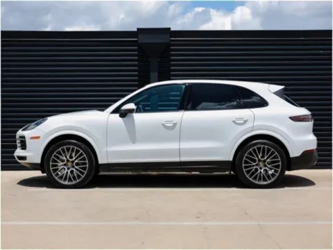 Photos of 2021 Porsche Cayenne for sale in Austin, TX at Porsche Austin