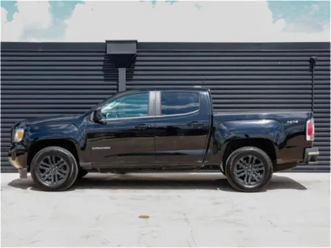 Photos of 2017 GMC Canyon 4WD SLE for sale in Austin, TX at Porsche Austin