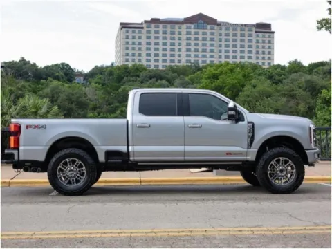 More photos of 2024 Ford Super Duty F-350 SRW Limited at Porsche Austin, TX