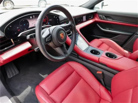 More photos of 2022 Porsche Taycan 4S at Porsche Austin, TX