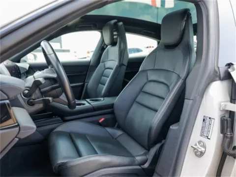 More photos of 2022 Porsche Taycan 4S at Porsche Austin, TX