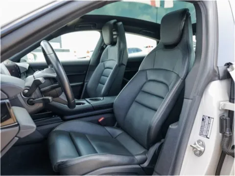 More photos of 2022 Porsche Taycan 4S at Porsche Austin, TX
