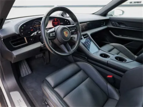 More photos of 2022 Porsche Taycan 4S at Porsche Austin, TX