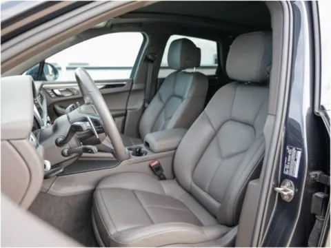 More photos of 2023 Porsche Macan at Porsche Austin, TX