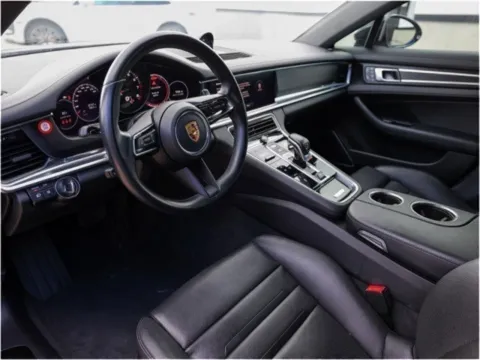 More photos of 2022 Porsche Panamera 4 Platinum Edition at Porsche Austin, TX
