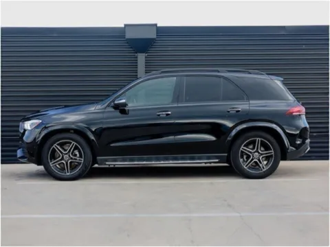 Photos of 2022 Mercedes-Benz GLE 450 for sale in Austin, TX at Porsche Austin