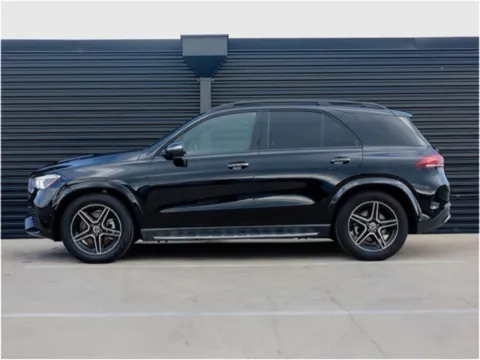 Photos of 2022 Mercedes-Benz GLE 450 for sale in Austin, TX at Porsche Austin