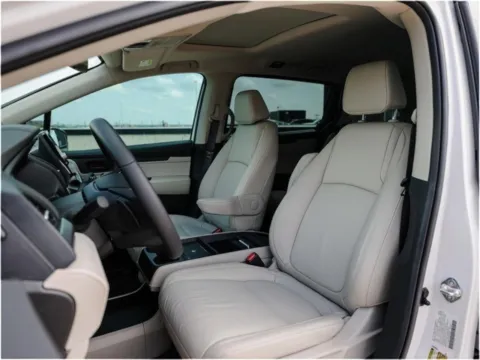More photos of 2025 Honda Odyssey EX-L at Porsche Austin, TX