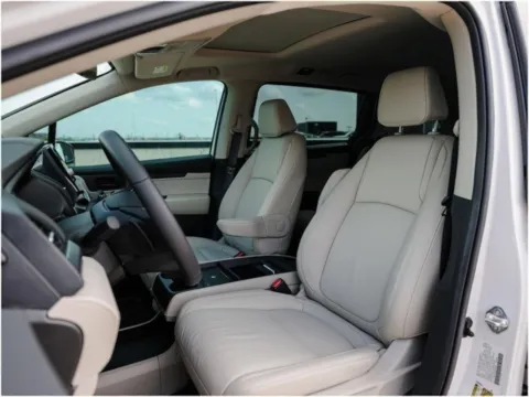 More photos of 2025 Honda Odyssey EX-L at Porsche Austin, TX