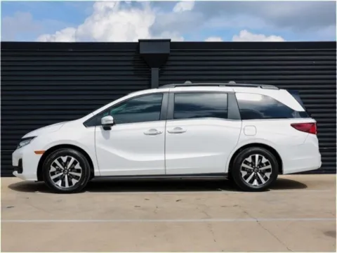Photos of 2025 Honda Odyssey EX-L for sale in Austin, TX at Porsche Austin