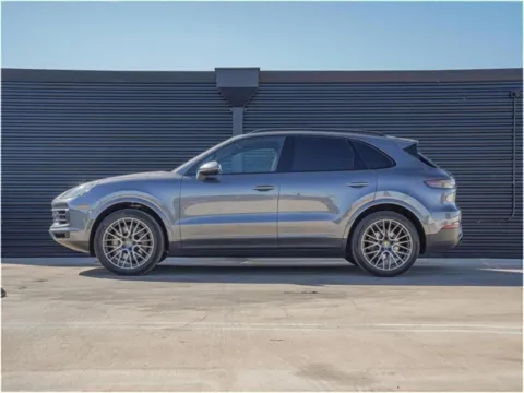 Photos of 2022 Porsche Cayenne for sale in Austin, TX at Porsche Austin