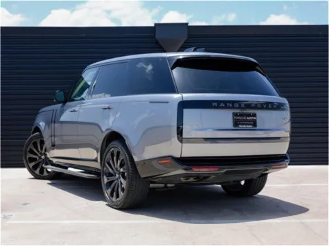 Another view of 2023 Land Rover Range Rover SE for sale in Austin, TX at Porsche Austin