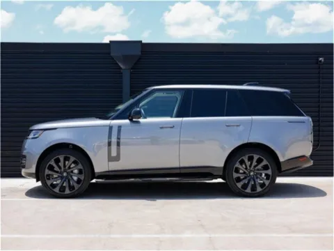 Photos of 2023 Land Rover Range Rover SE for sale in Austin, TX at Porsche Austin