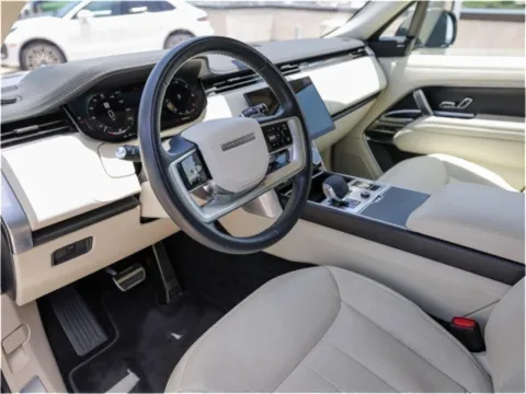 More photos of 2023 Land Rover Range Rover SE at Porsche Austin, TX