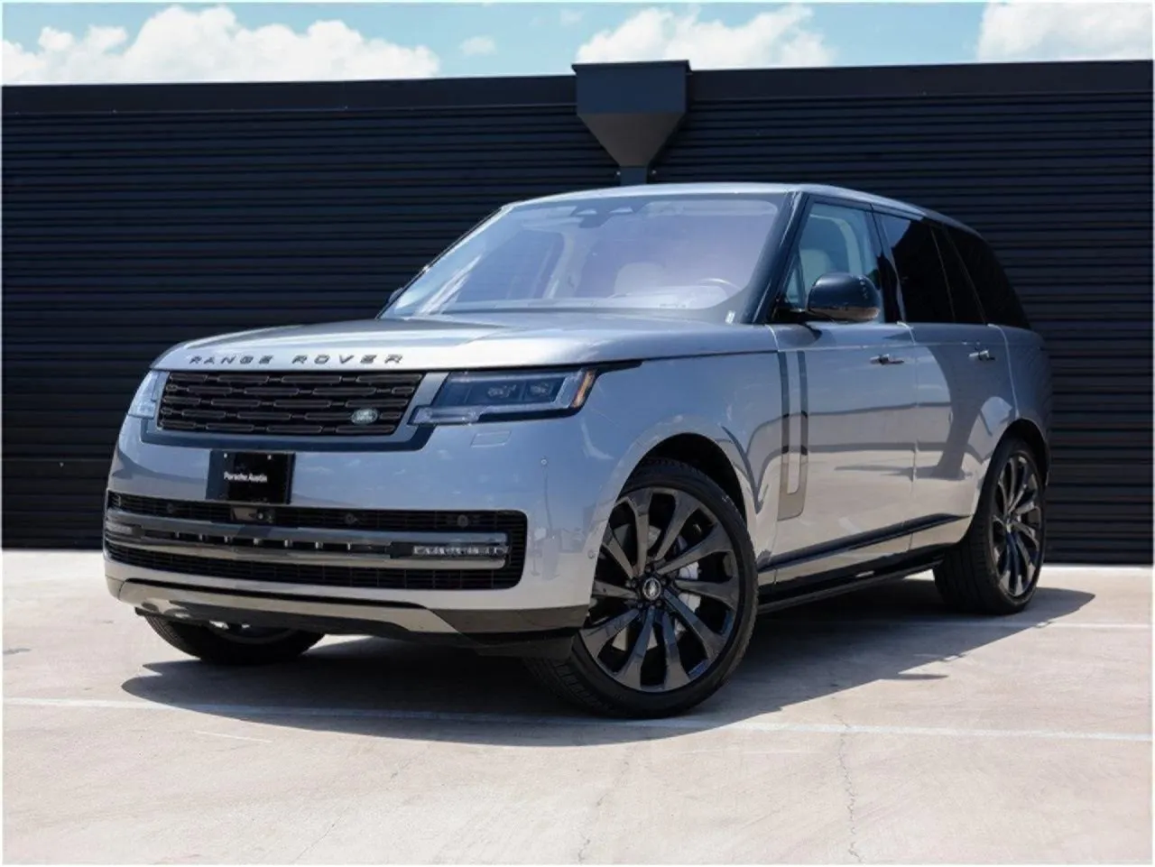 Gray 2023 Land Rover Range Rover SE for sale in Austin, TX