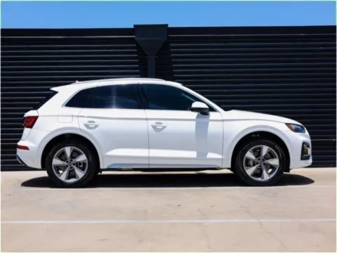 More photos of 2022 Audi Q5 Premium Plus at Porsche Austin, TX