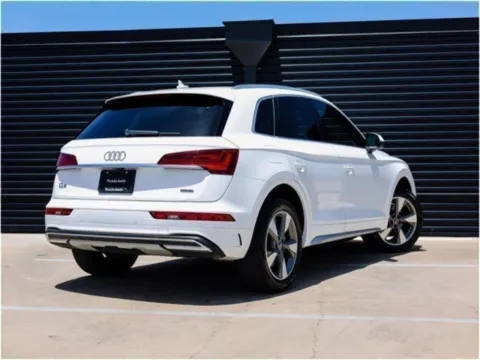 More photos of 2022 Audi Q5 Premium Plus at Porsche Austin, TX
