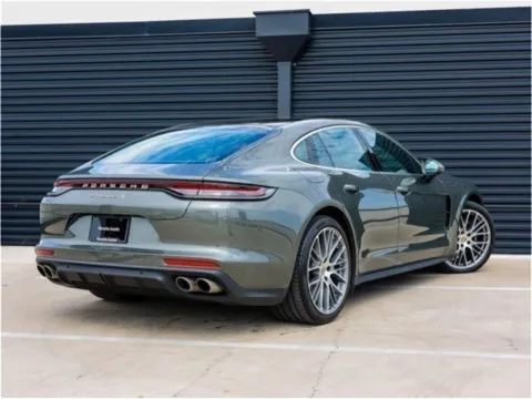 More photos of 2022 Porsche Panamera 4S at Porsche Austin, TX