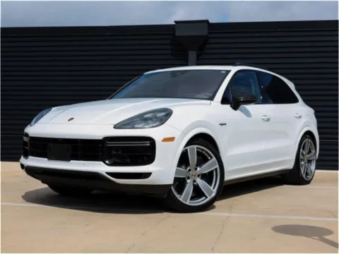 White 2022 Porsche Cayenne Turbo S E-Hybrid for sale in Austin, TX