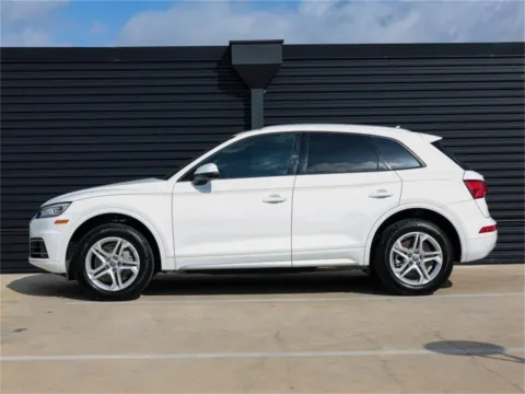 Photos of 2018 Audi Q5 Premium for sale in Austin, TX at Porsche Austin