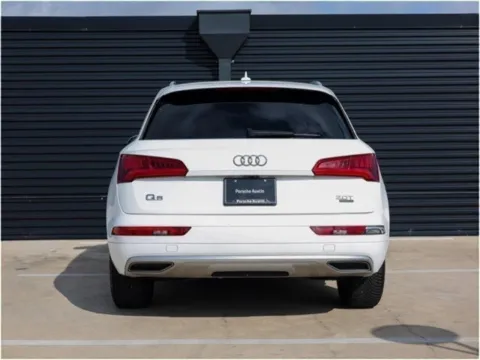 More photos of 2018 Audi Q5 Premium at Porsche Austin, TX