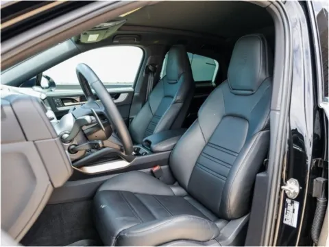 More photos of 2024 Porsche Cayenne Coupe at Porsche Austin, TX