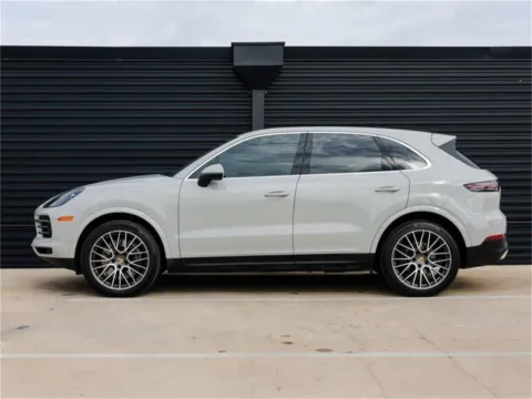 Photos of 2022 Porsche Cayenne for sale in Austin, TX at Porsche Austin