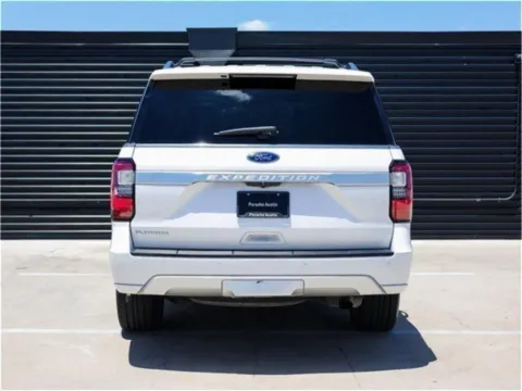 More photos of 2019 Ford Expedition Platinum at Porsche Austin, TX