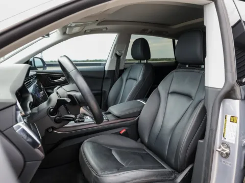 More photos of 2019 Audi Q8 Premium at Porsche Austin, TX