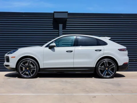 Photos of 2022 Porsche Cayenne S for sale in Austin, TX at Porsche Austin