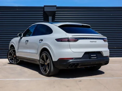 Another view of 2022 Porsche Cayenne S for sale in Austin, TX at Porsche Austin