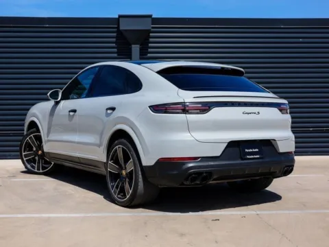 Another view of 2022 Porsche Cayenne S for sale in Austin, TX at Porsche Austin