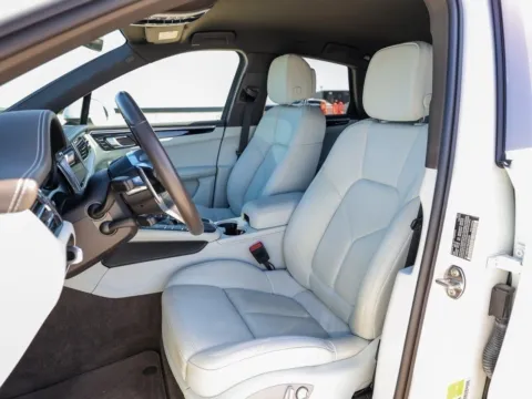 More photos of 2021 Porsche Macan S at Porsche Austin, TX