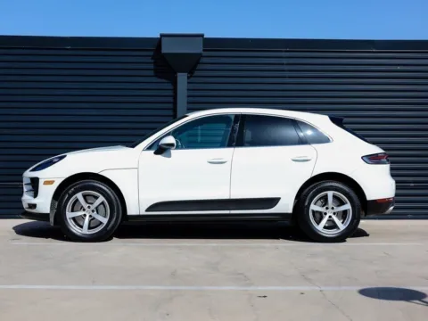 Photos of 2021 Porsche Macan S for sale in Austin, TX at Porsche Austin