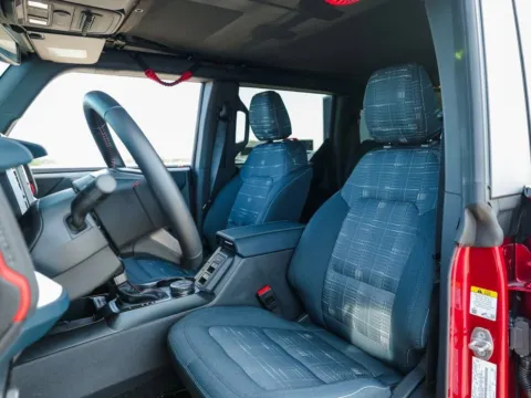 More photos of 2025 Ford Bronco Heritage Edition at Porsche Austin, TX