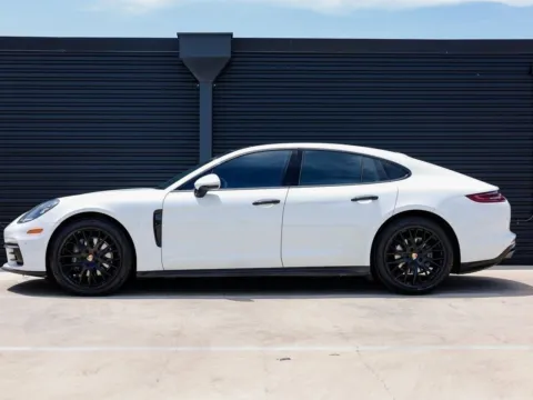 Photos of 2017 Porsche Panamera for sale in Austin, TX at Porsche Austin