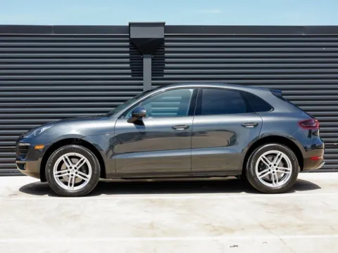 Photos of 2018 Porsche Macan for sale in Austin, TX at Porsche Austin